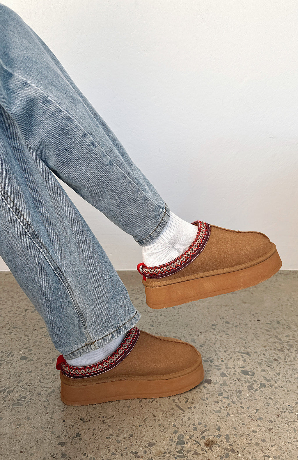Tazmin Platform Snug Boots Chestnut