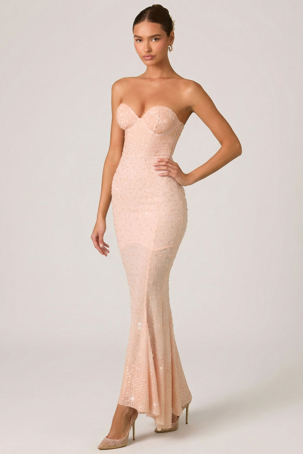 Embellished Sweetheart-Neck Fishtail Gown in Dusty Rose